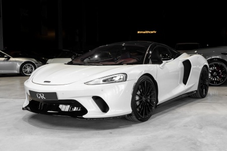 McLaren GT